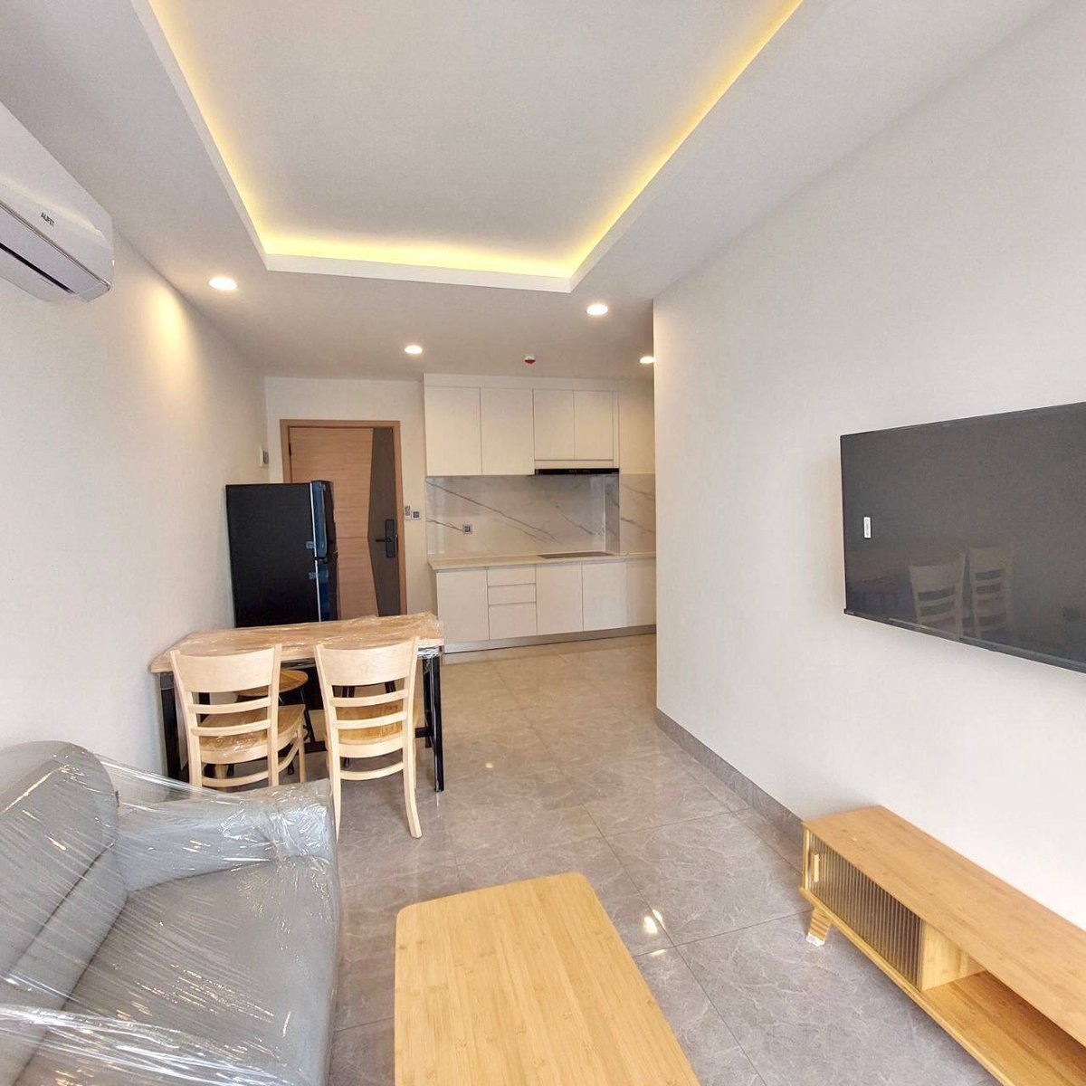 森速区Residence H公寓一房招租 月租$330含家具