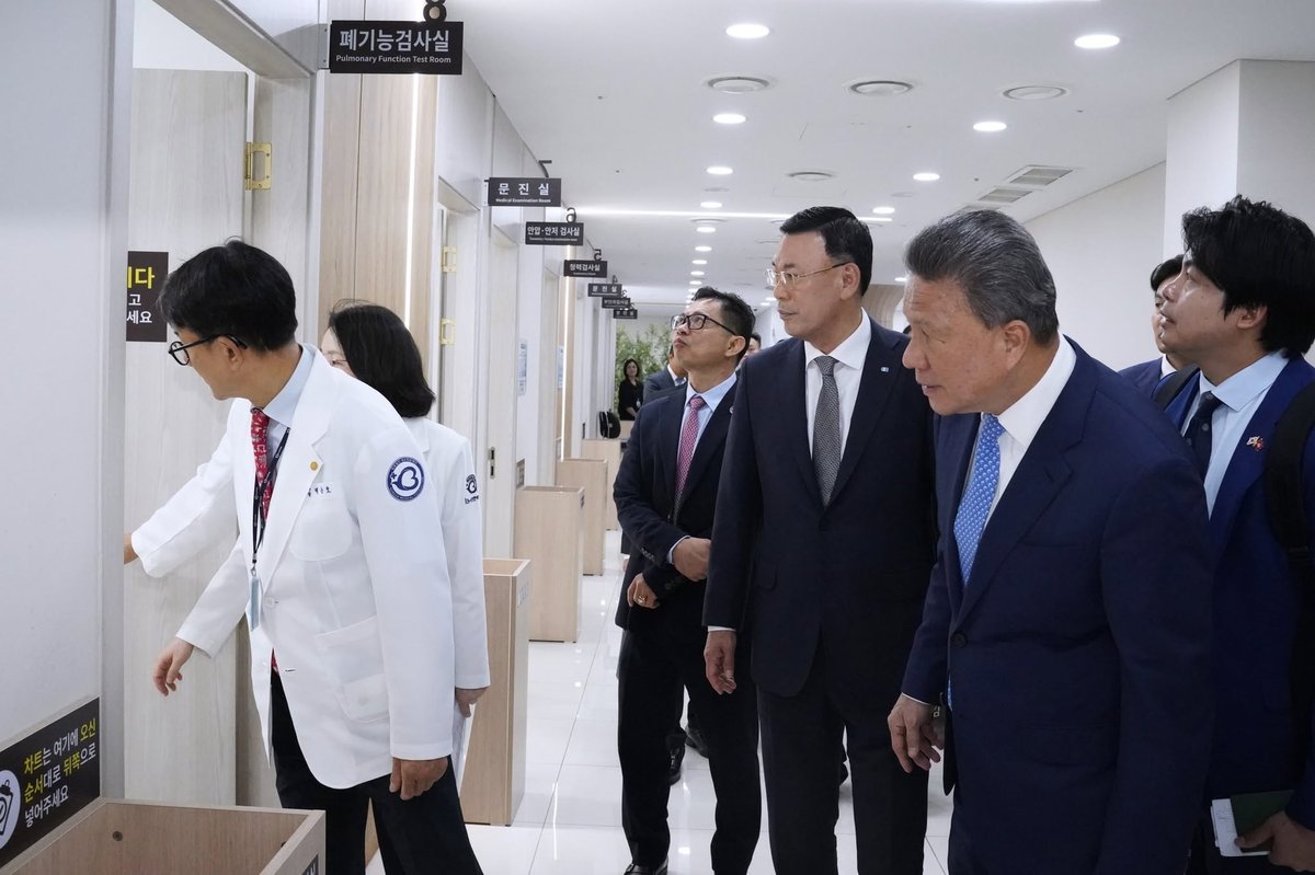 孙占托率团考察韩国仁川白医院 推动柬埔寨医疗数字化转型