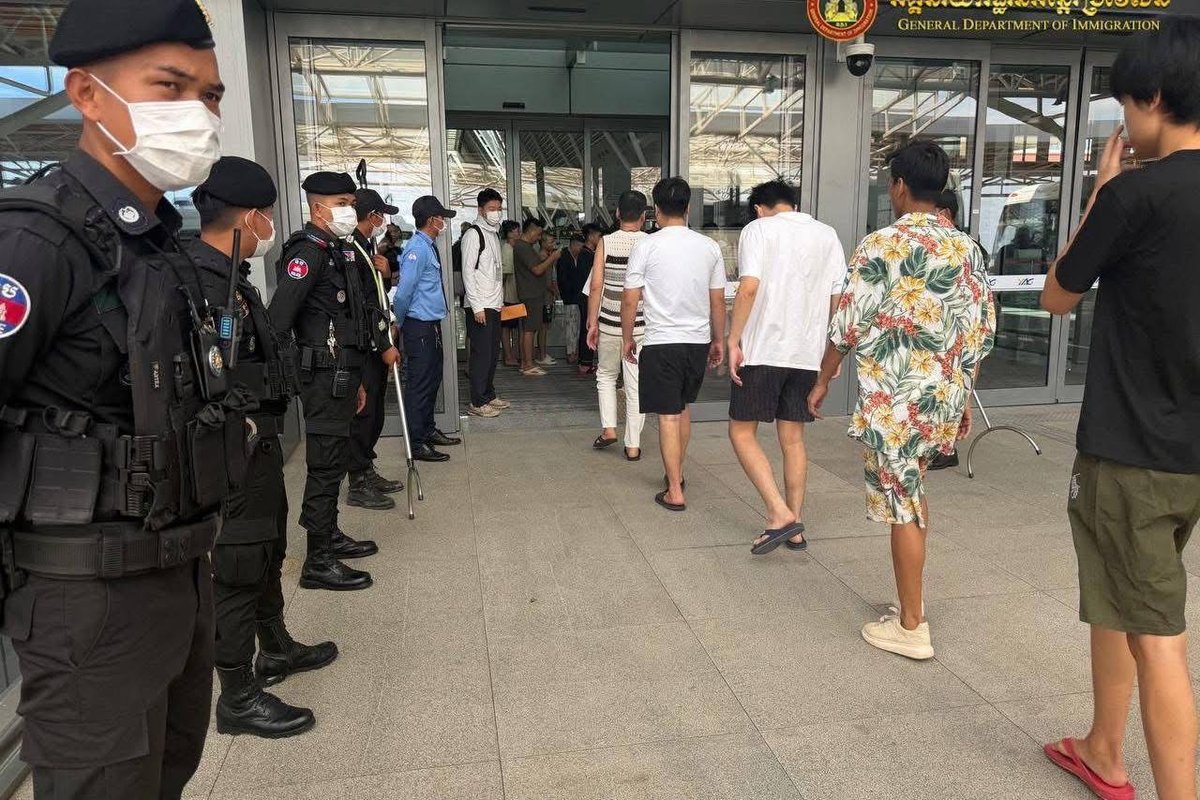 479名涉诈中国公民被遣返 柬埔寨严打网络犯罪
