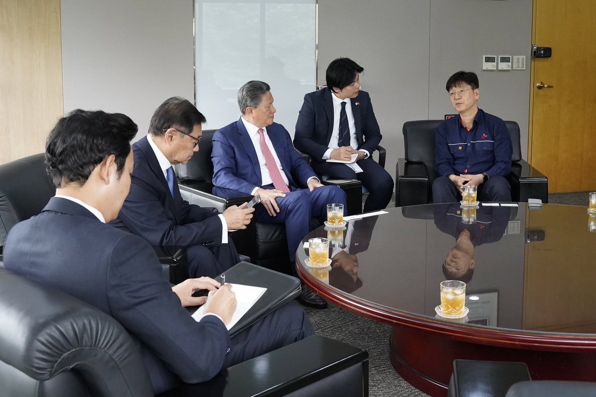 孙占托率团考察韩国SK集团 寻求能源与工业投资合作