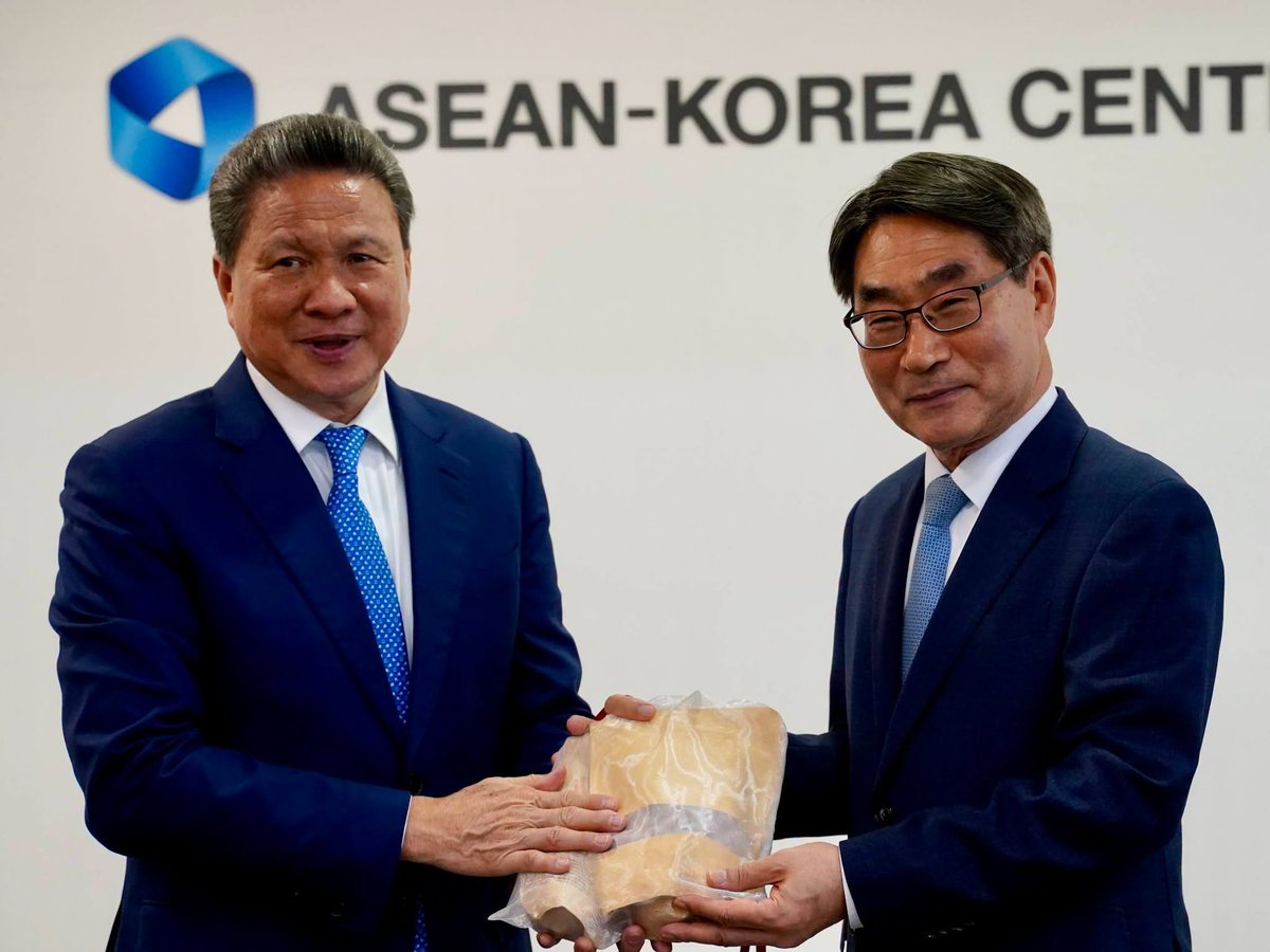 孙占托率团访问东盟-韩国中心 聚焦吸引韩企投资柬埔寨