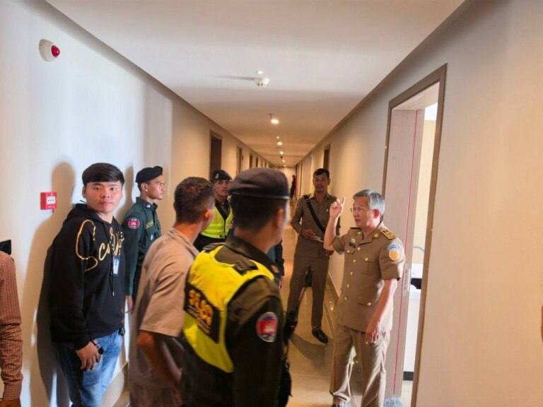 金边森速区公寓突查 2名中国人涉枪涉毒被捕