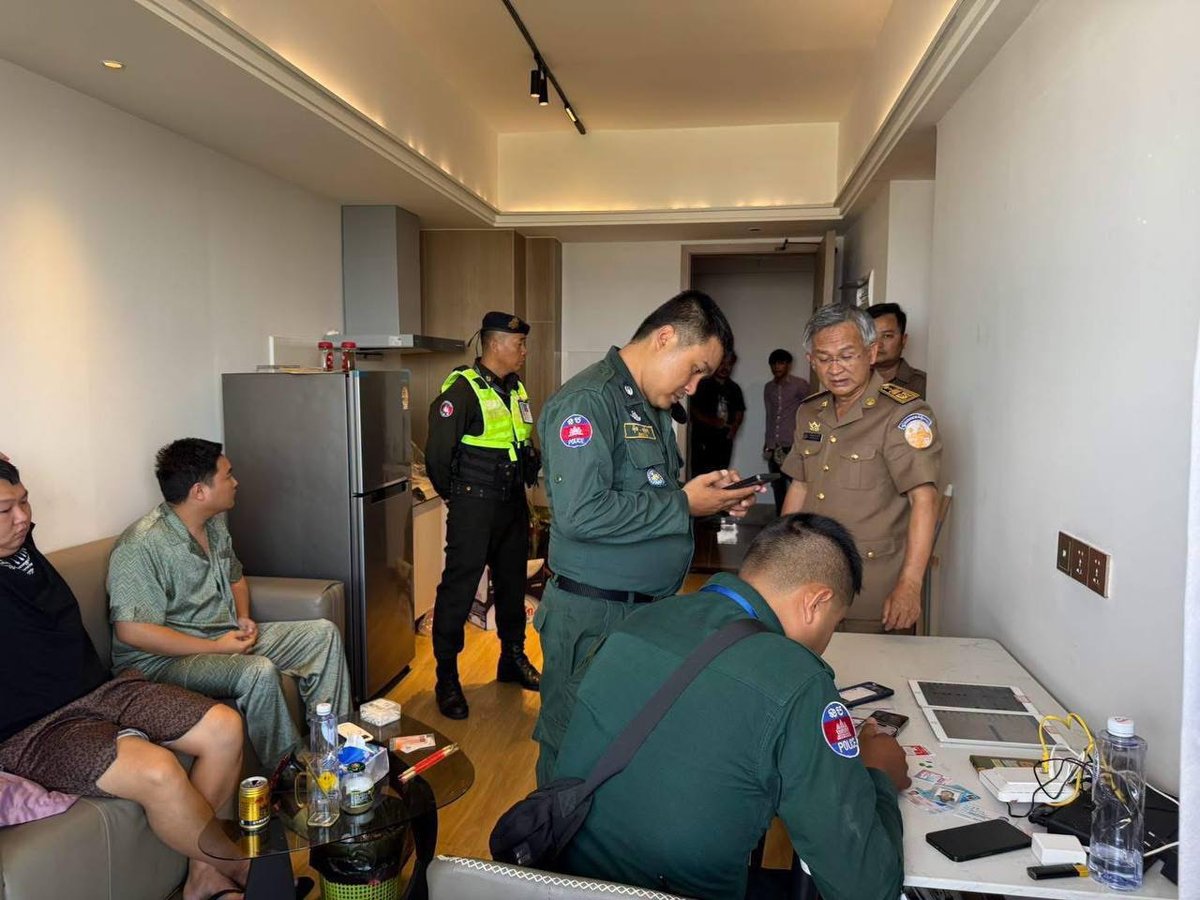森速区银河花园公寓突查 警方抓获2名涉诈中国男子