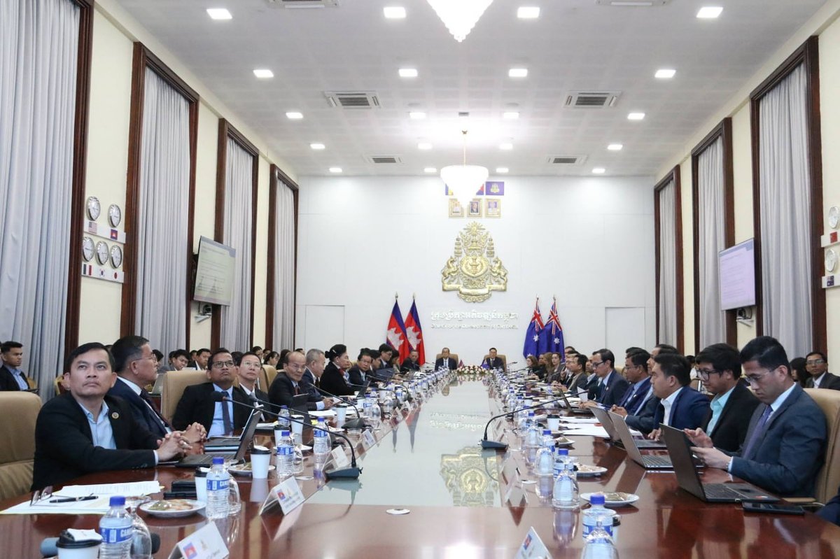 柬埔寨发展理事会与澳大利亚大使举行年度合作进展评估会议