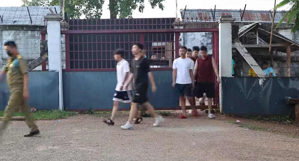 26名中国公民从柬埔寨偷渡老挝被捕 移交移民局处理