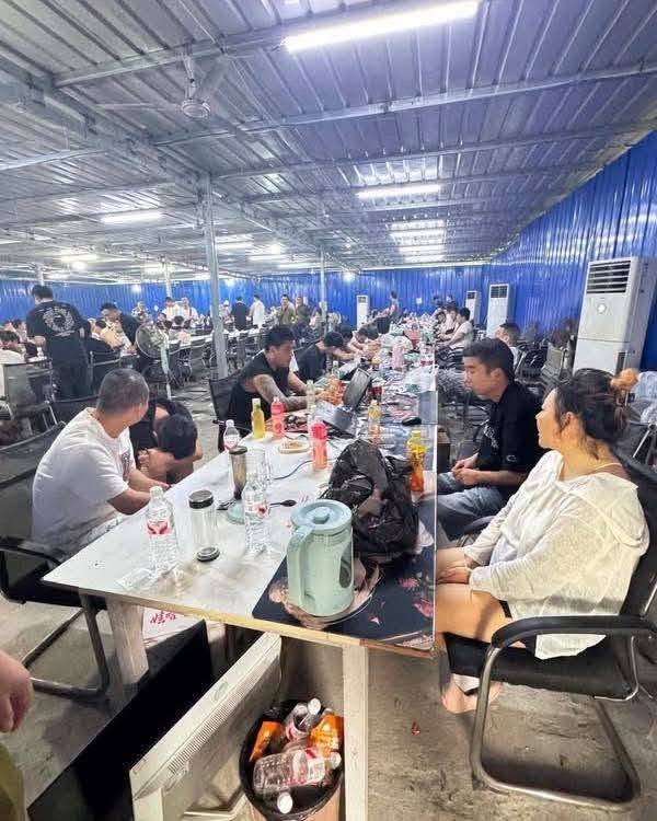 老挝波乔省捣毁电诈团伙 抓获142名中国籍人员