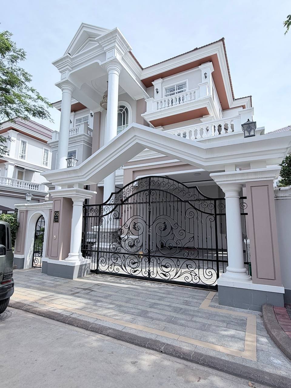炳发集团Queen Villa别墅在售 售价140万 欢迎预