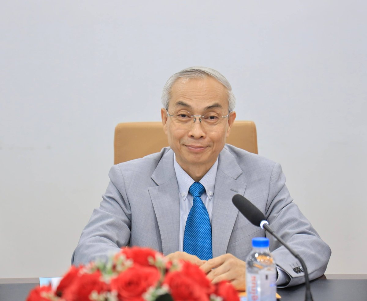 柬埔寨司法部获赠刑事司法与引渡培训教材
