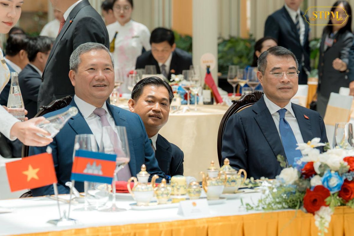 洪玛奈总理赴越出席官方宴会 黎明兴总理主持接待