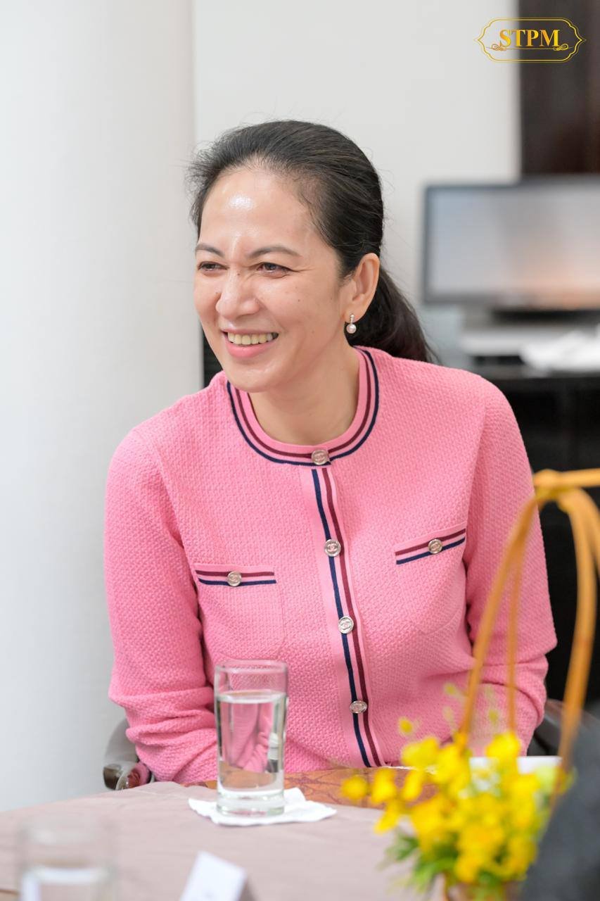 柬埔寨总理夫人碧占莫妮出席四国总理夫人早餐会