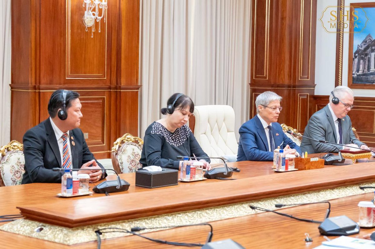 洪森会见罗马尼亚总统特使 探讨双边合作事宜