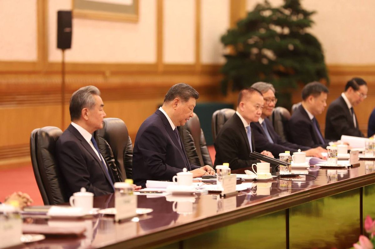 洪森在北京会晤习近平 进一步深化中柬双边战略合作