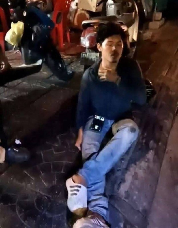 金边波森芷区发生交通事故 中国女子驾车撞人后拒下车