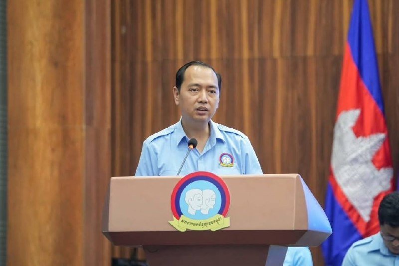 洪玛尼要求柬埔寨青年联合会加强新闻传播 应对全球化挑战