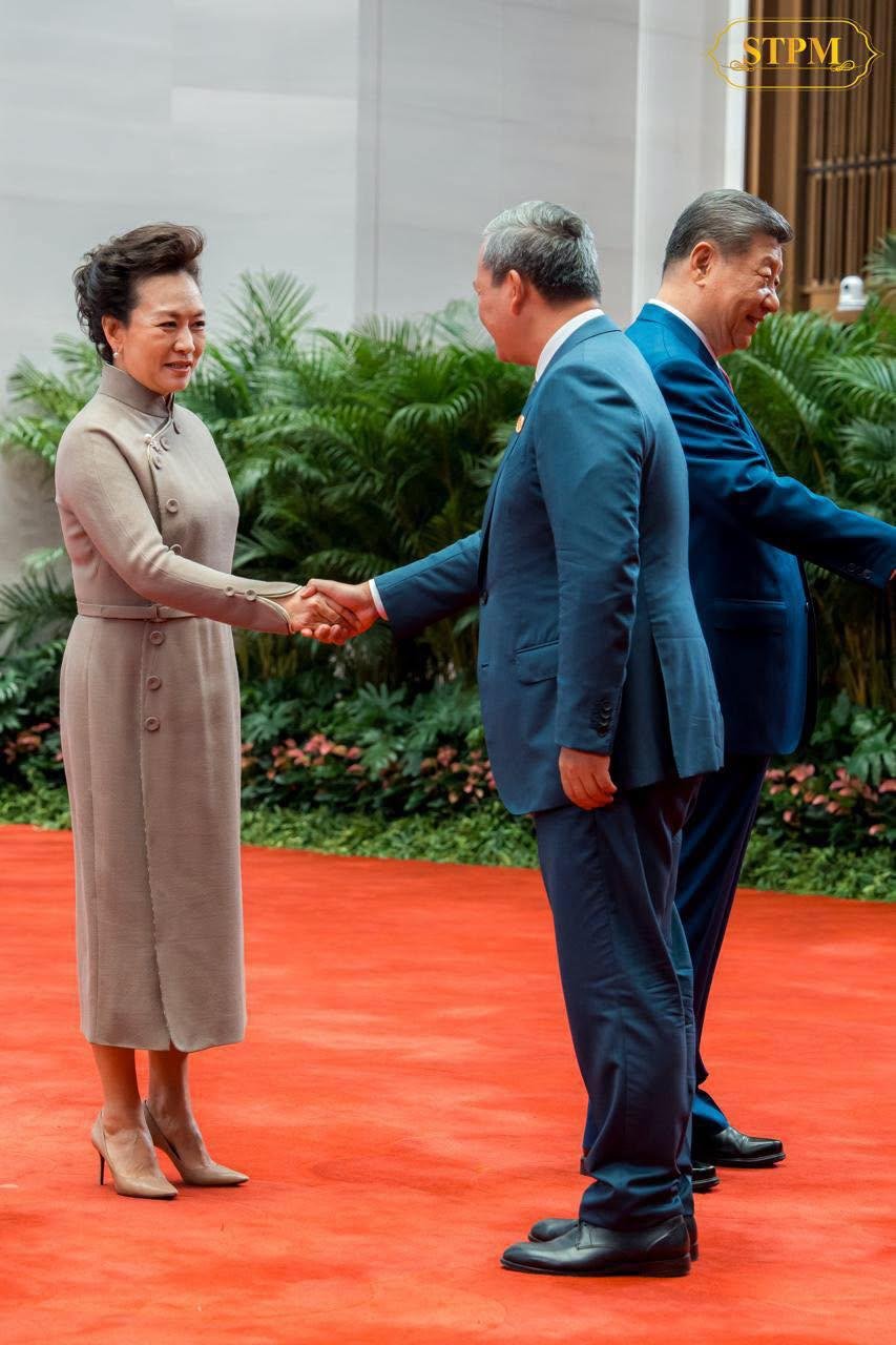 洪玛奈出席世界人工智能大会 习近平设宴欢迎