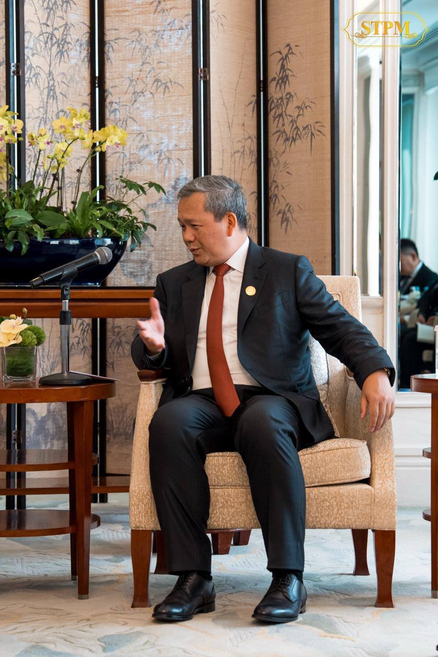 洪玛奈在上海会见汉唐航运董事长 探讨物流与港口合作