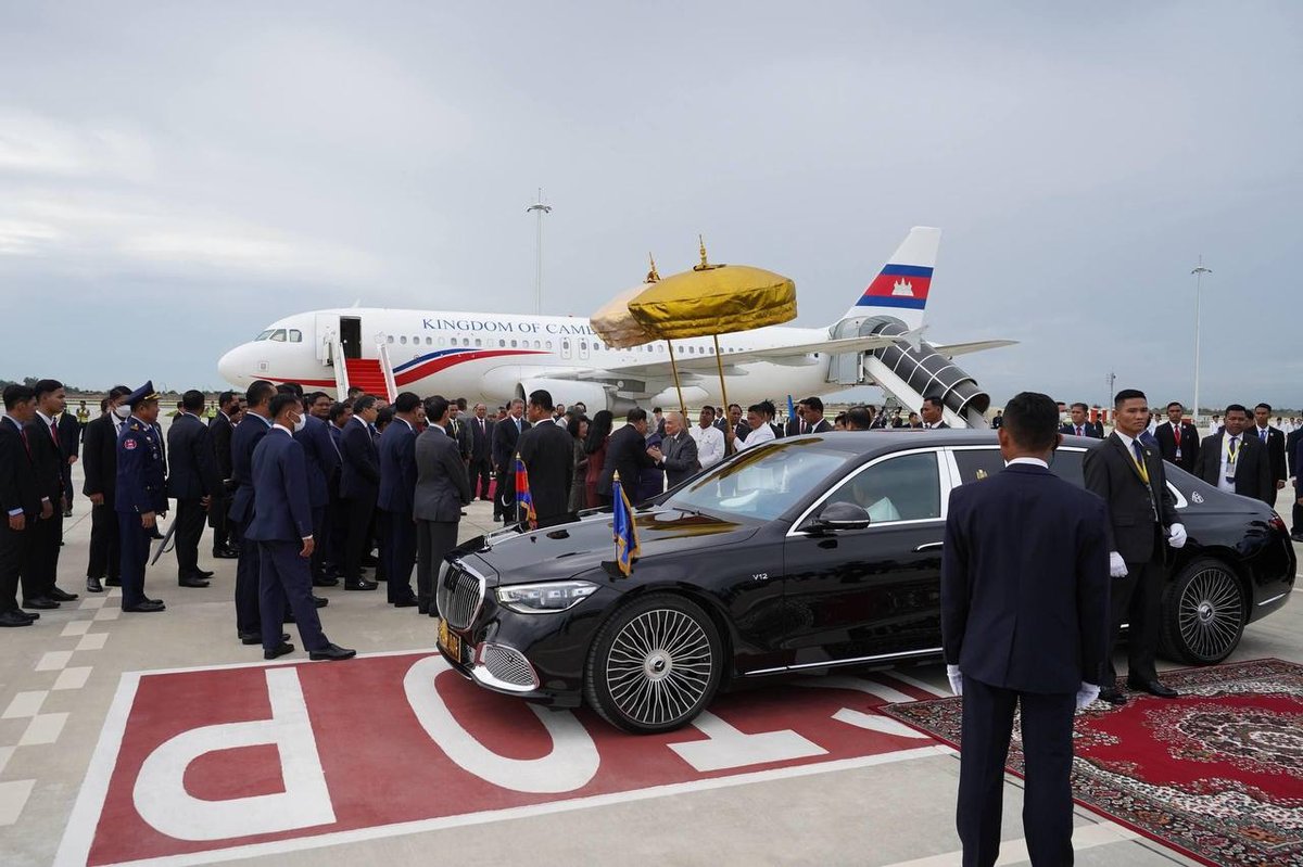 西哈莫尼国王与莫尼列太后今日结束在华休养返回金边