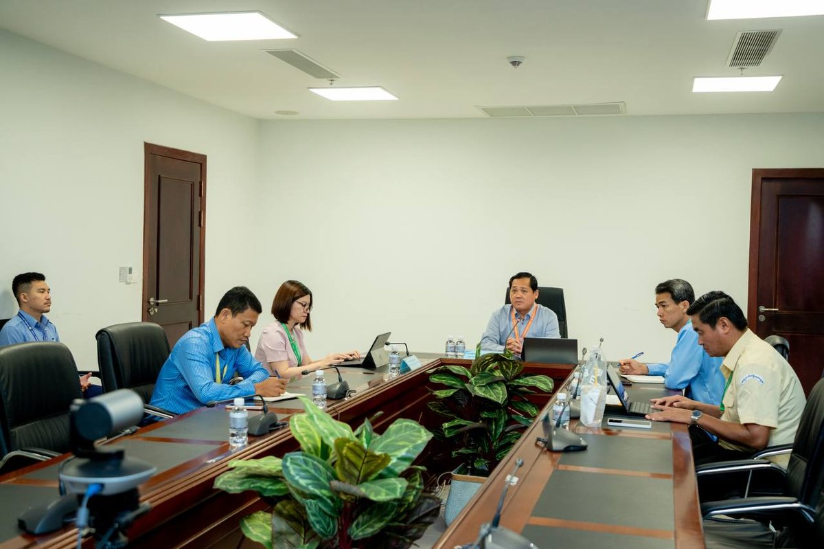 柬埔寨国家社会保障基金局召开月度工作总结会 强化行政服务效率