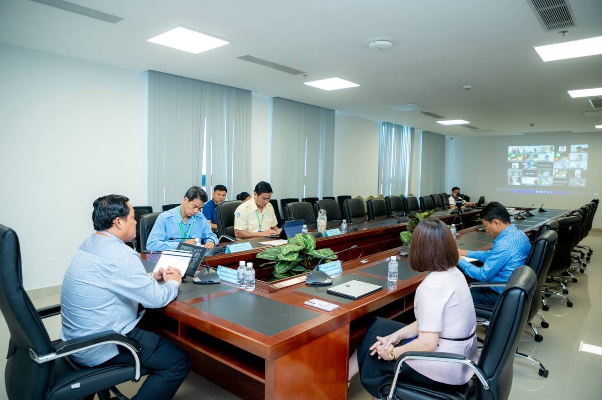 柬埔寨国家社会保障基金局召开月度工作总结会 强化行政服务效率