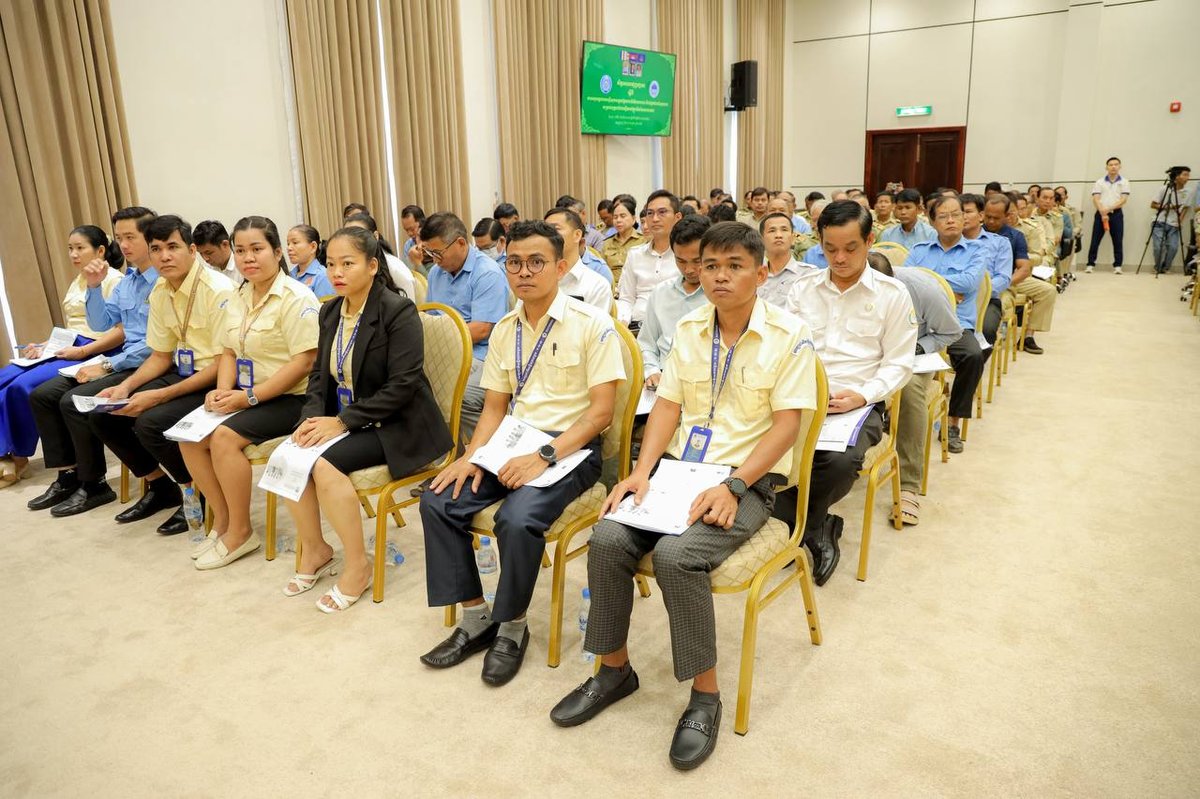 特本克蒙省举办社保宣讲会 覆盖200余名公务员