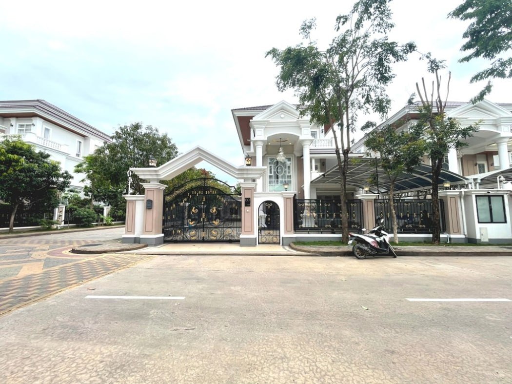 金边1号公路炳发城Corner Prince B Villa