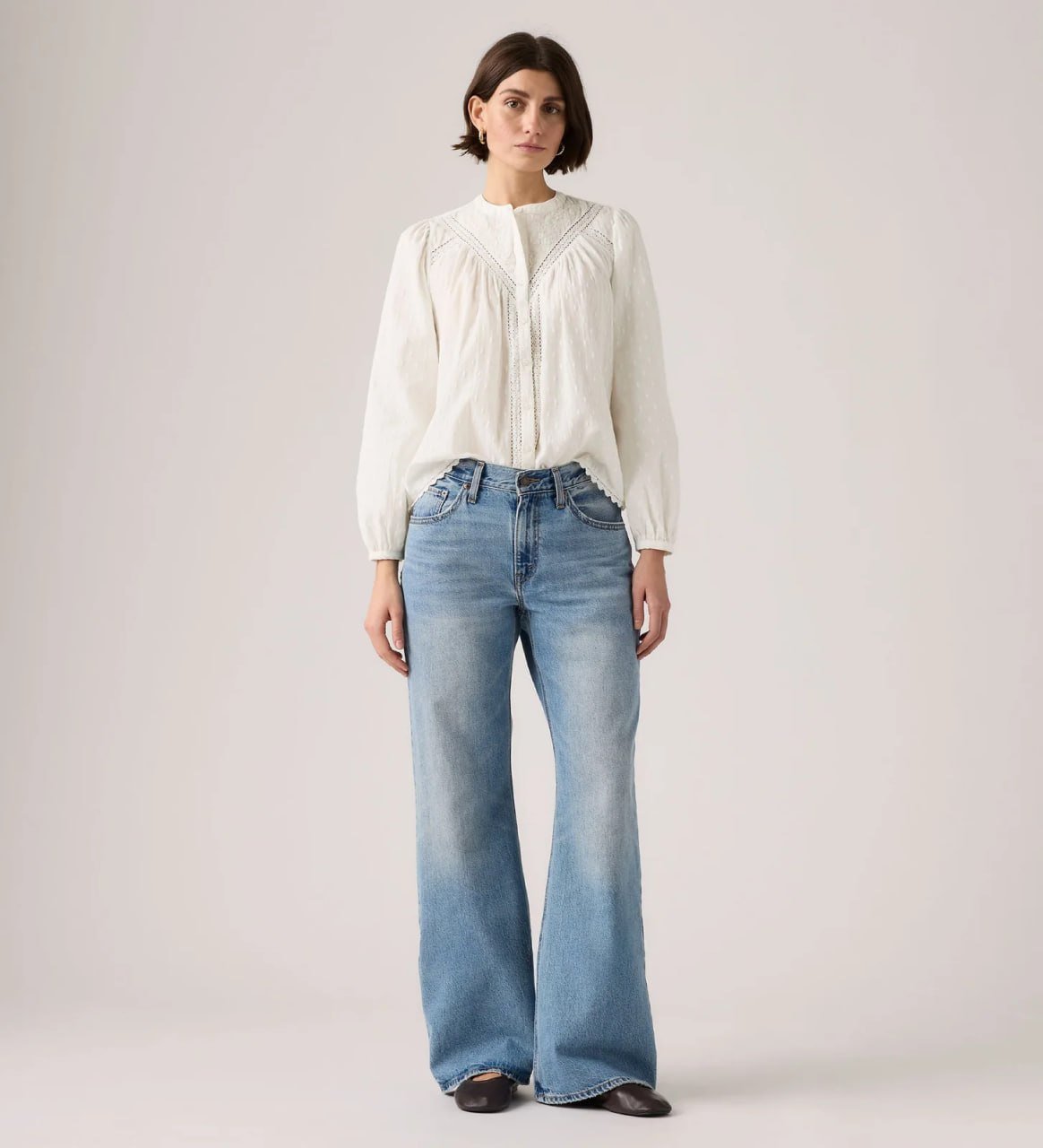 Levi's新款Bootcut牛仔裤上市 强调舒适版型与现代
