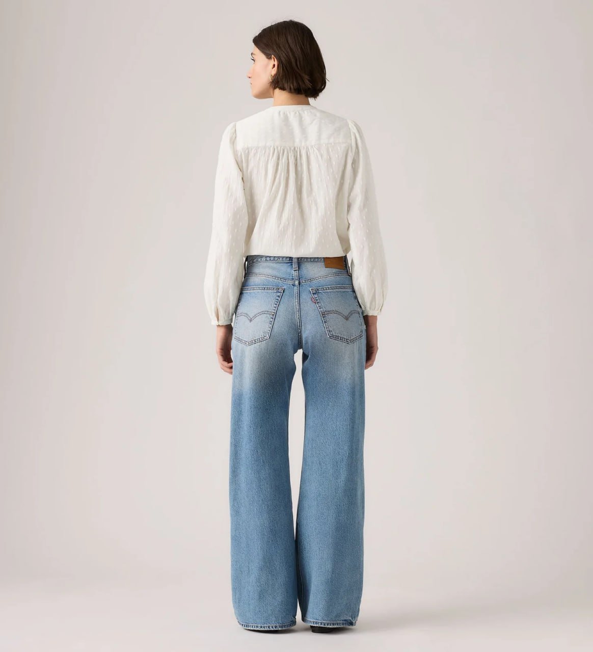 Levi's新款Bootcut牛仔裤上市 强调舒适版型与现代