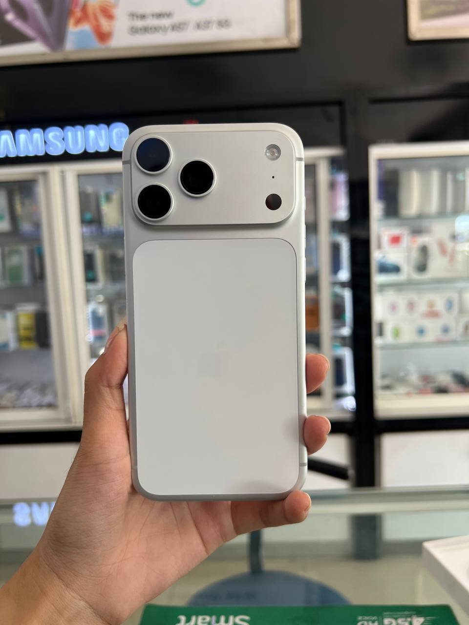 99新iPhone17ProMax 256G转让 $890 