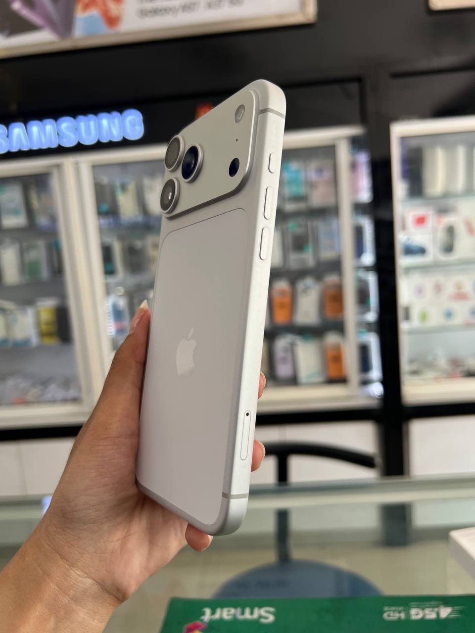 99新iPhone17ProMax 256G转让 $890 