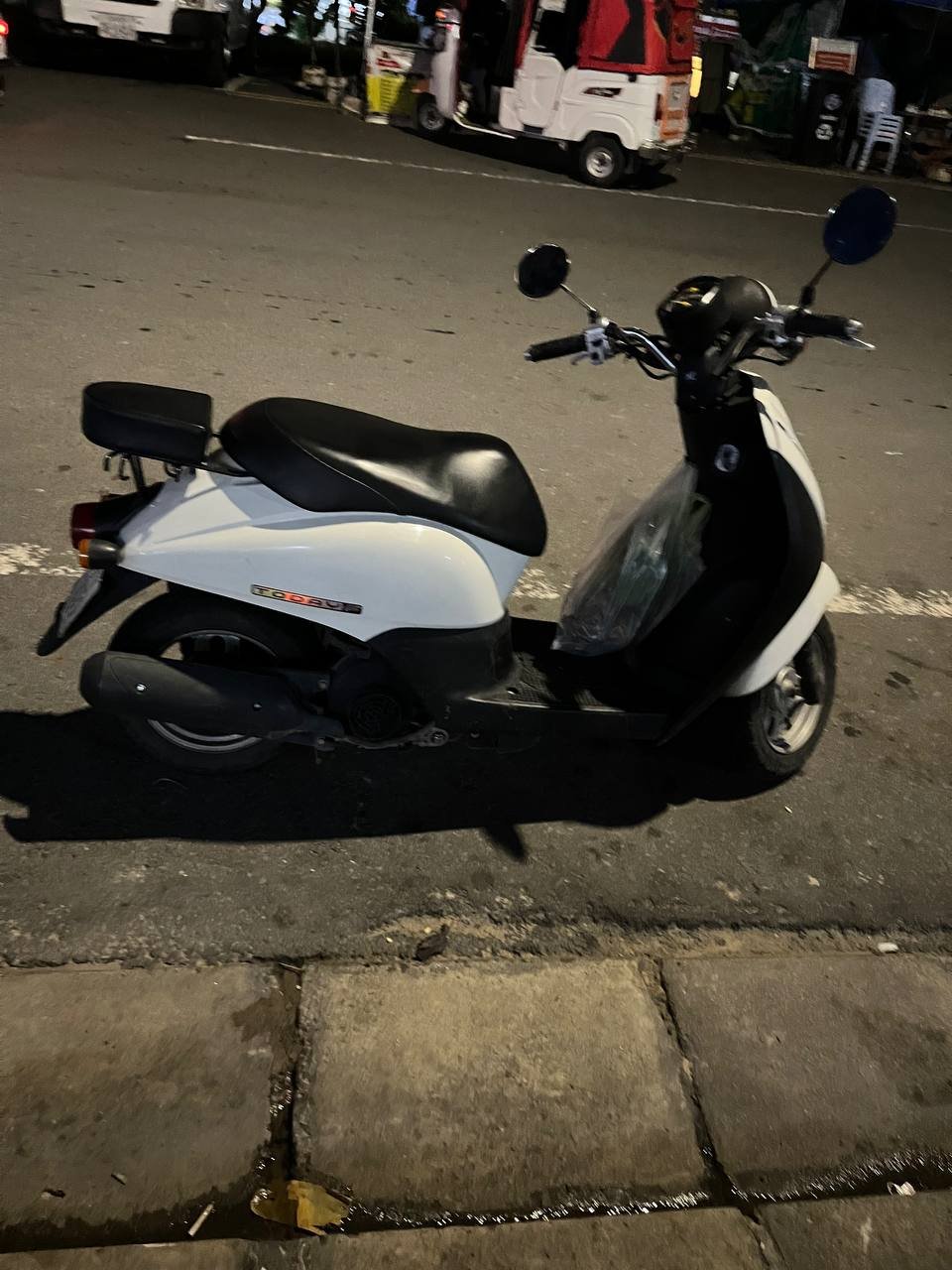 西港转让纯日系本田Today摩托车 售价$400 车况完好