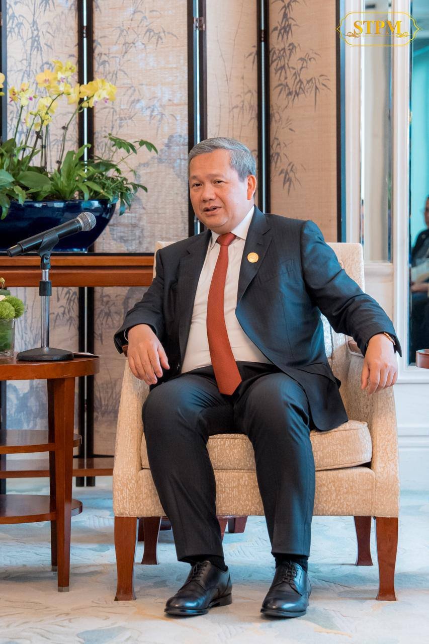 洪玛奈会见Royal Vopak总裁 探讨能源物流基础设施合