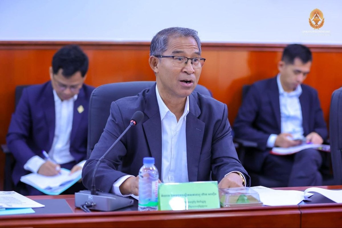 洪玛尼主持皇家行政学院会议 推进机构内部改革优化