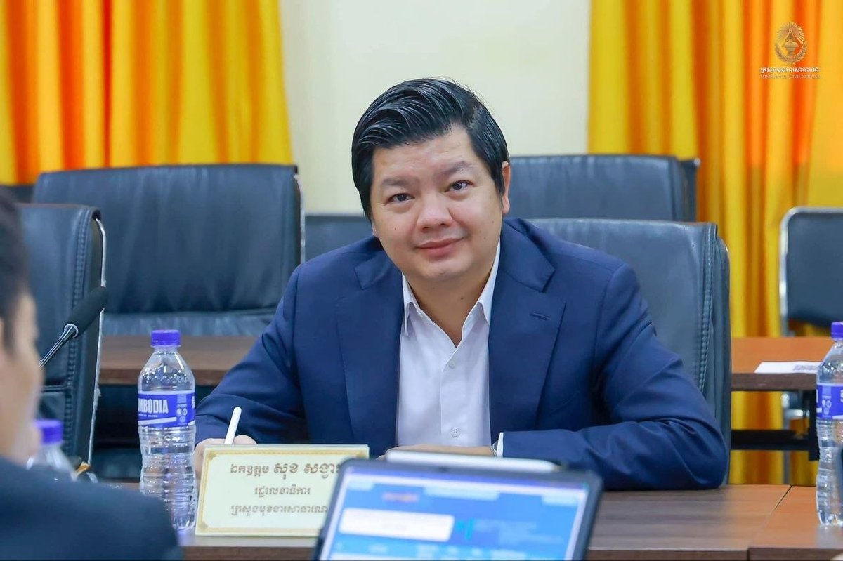 柬埔寨公务部近日召开会议,宣布将为司法部招聘15名法律专业官