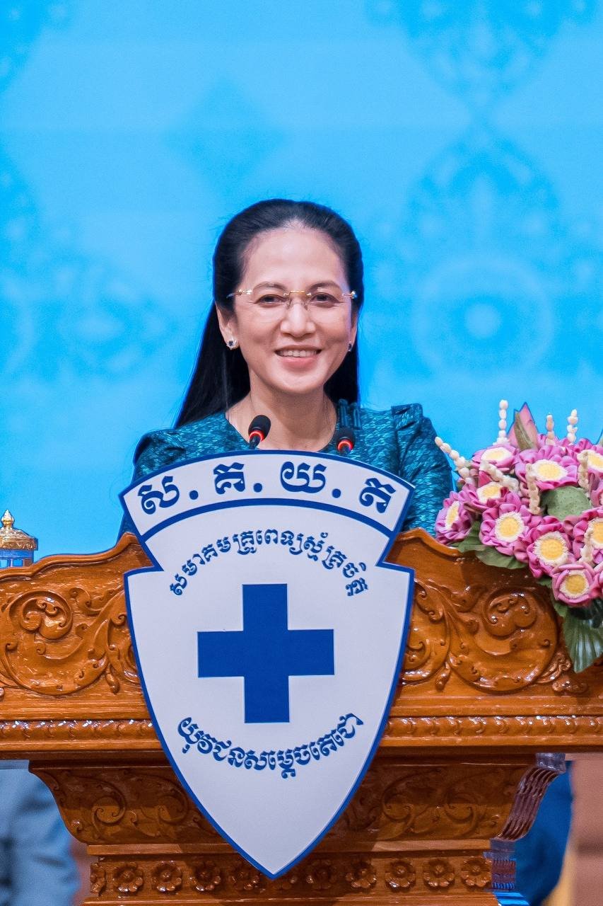 洪玛奈夫人出席TYDA牙科会议 倡导AI辅助医疗