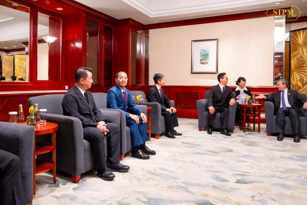 洪玛奈会见中国石化高层 探讨能源与化工领域合作