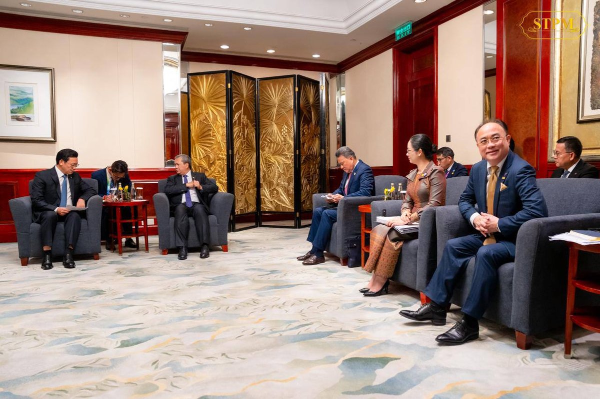 洪玛奈会见New Dazheng董事长 探讨智慧城市物业管理