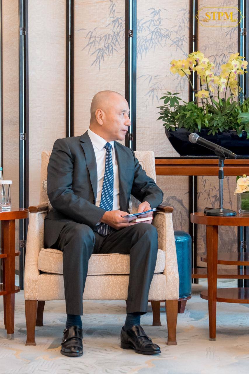 洪玛奈会见Royal Vopak总裁 探讨能源物流与仓储合作