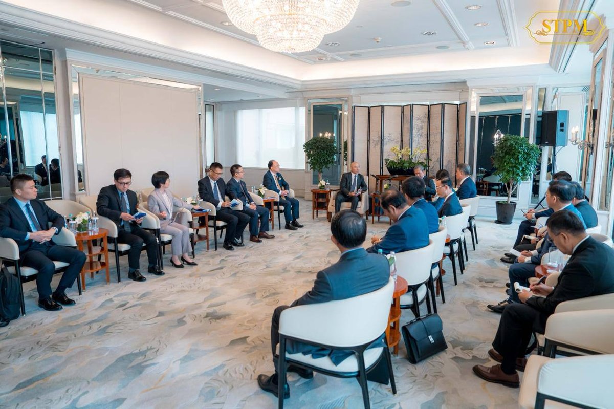 洪玛奈会见Royal Vopak总裁 探讨能源物流与仓储合作