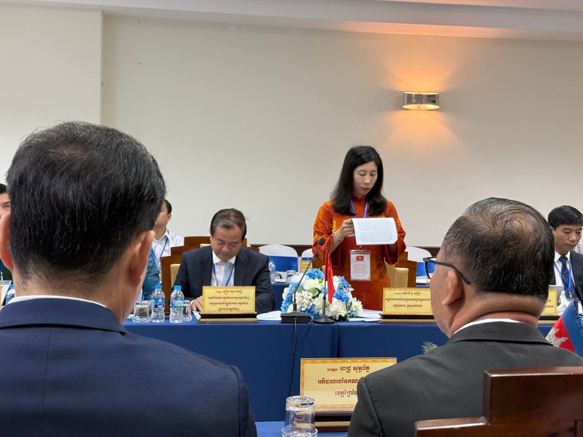 柬越举行陆路运输双边会议 旨在提升波雷文省明才口岸通关效率