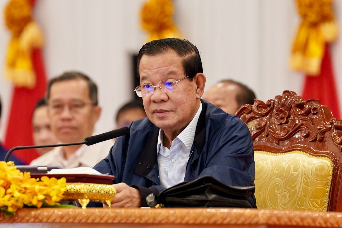 洪森出席上丁省会议 强调柬埔寨基建稳步推进