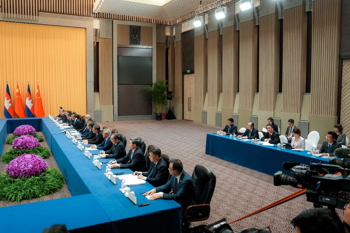 洪玛奈在北京会晤习近平 深化中柬全面战略合作伙伴关系