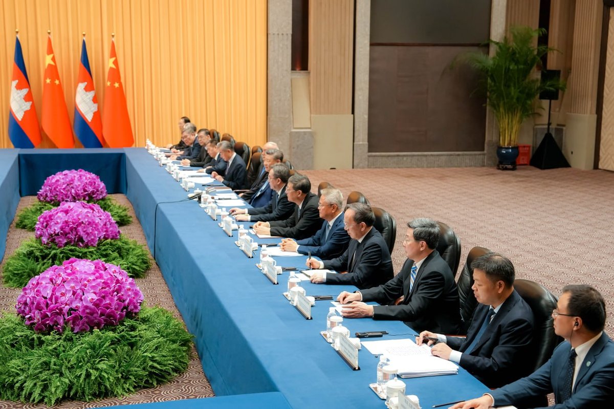洪玛奈在北京会晤习近平 深化中柬全面战略合作伙伴关系