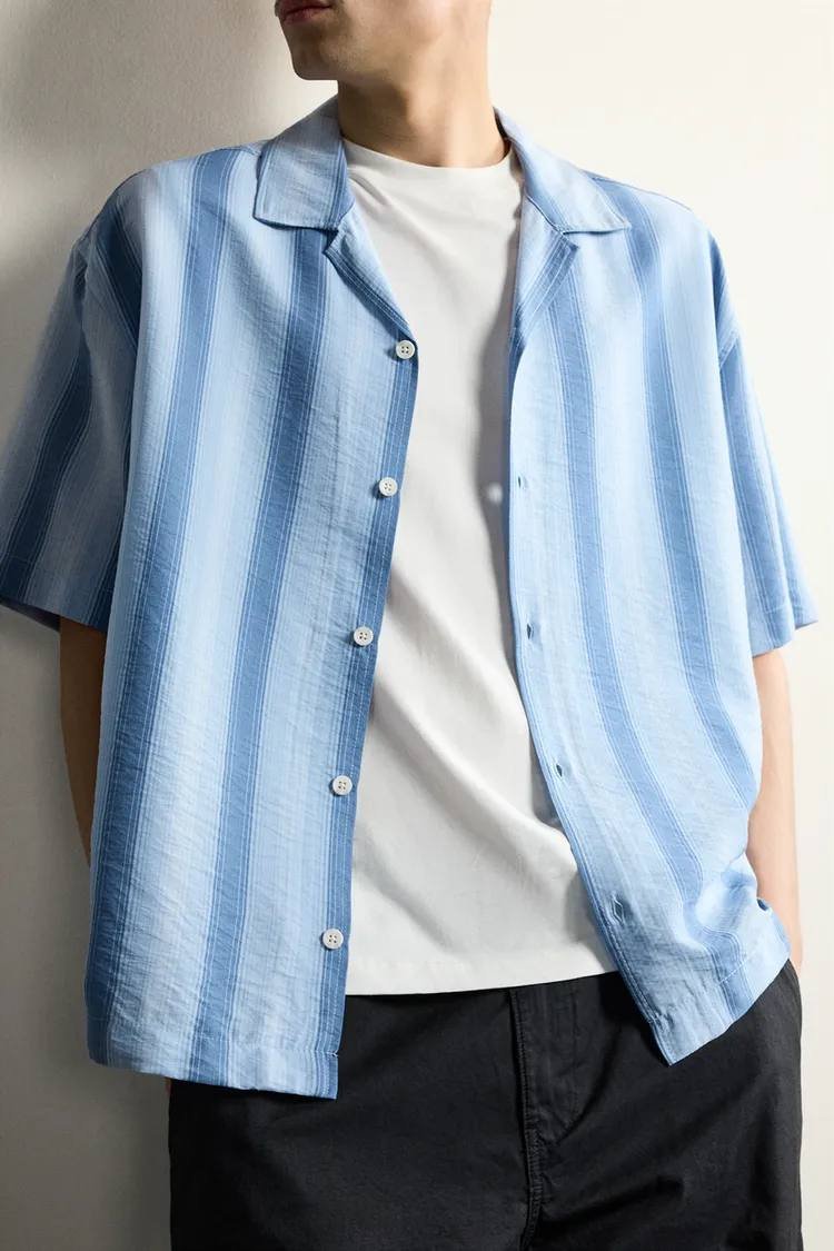 Zara柬埔寨新款宽松条纹衬衫 售价19.99万瑞尔