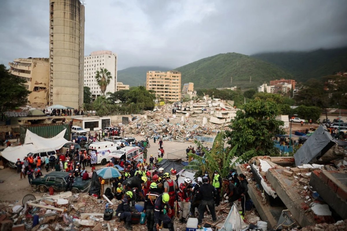 委内瑞拉地震死亡人数激增 近3000人遇难