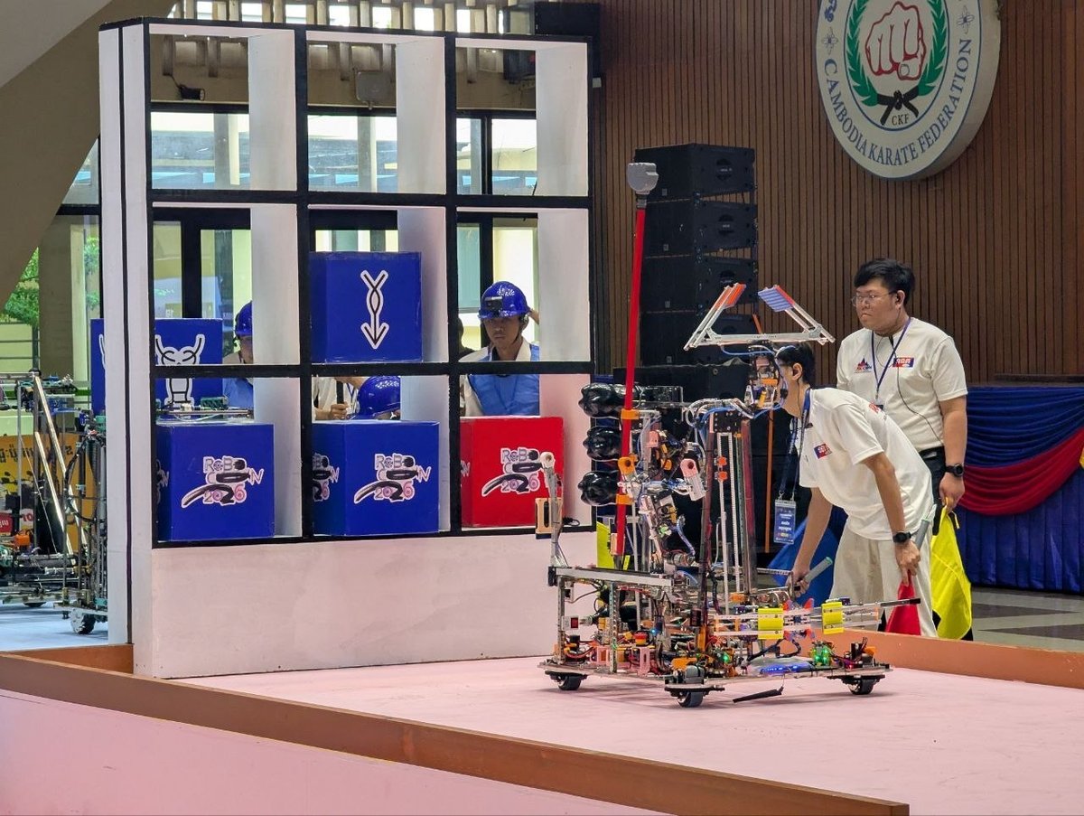 柬埔寨国家理工学院机器人队夺冠 将赴香港参加国际赛