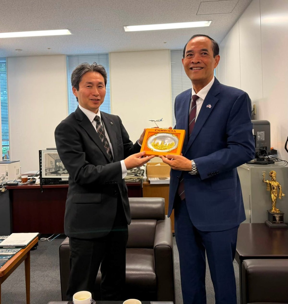 柬埔寨驻日大使重申和平解决柬泰边境争端立场