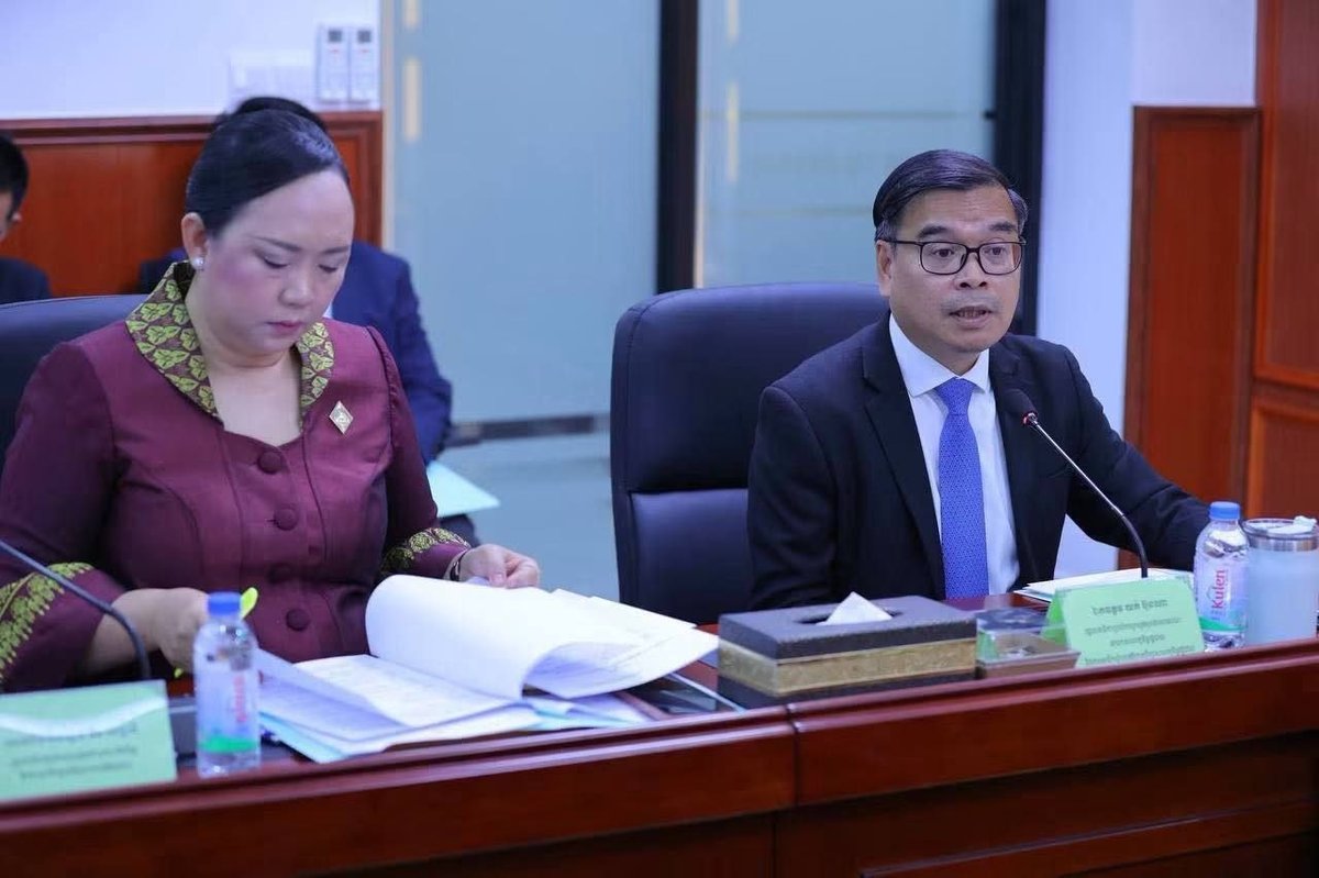 洪玛尼称皇家行政学院正强化公务员素质 适应数字化转型
