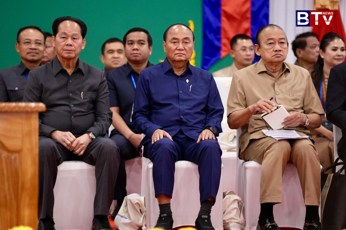 洪森走访上丁省与地方官员座谈 强调基层行政执行力