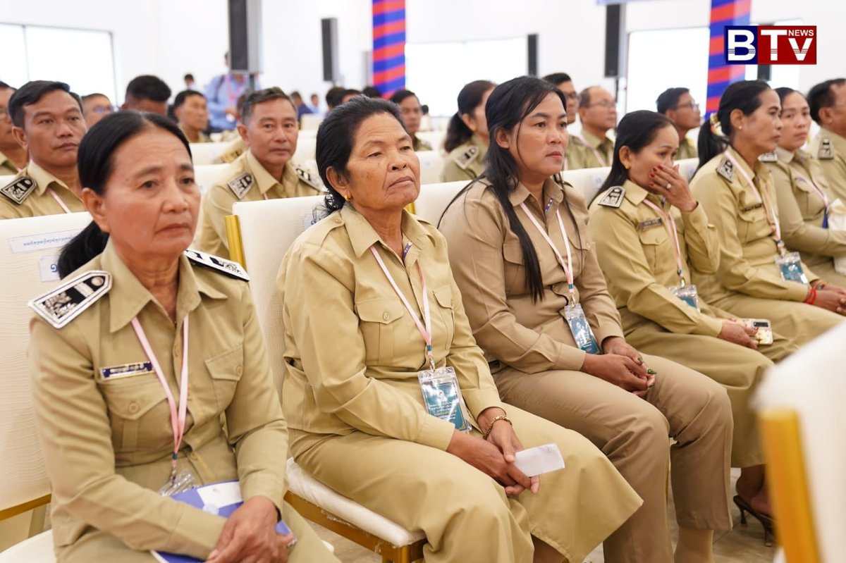洪森赴上丁省调研 强调强化基层行政服务效能