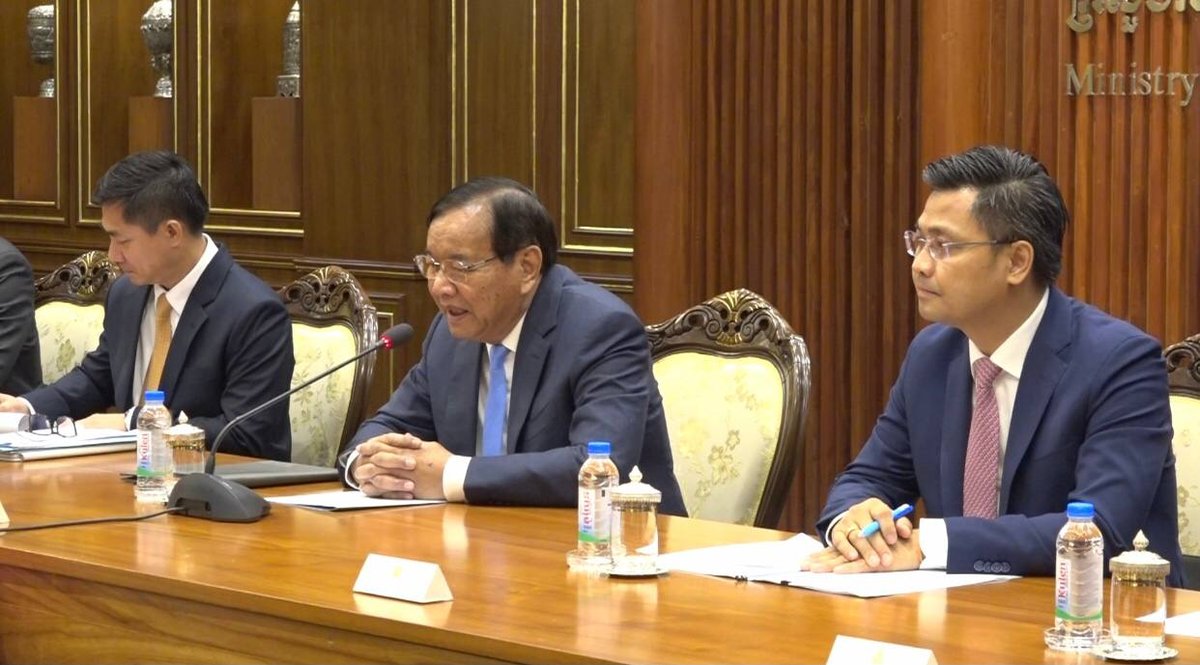 布拉索昆会见美国驻柬使馆代办 讨论双边合作